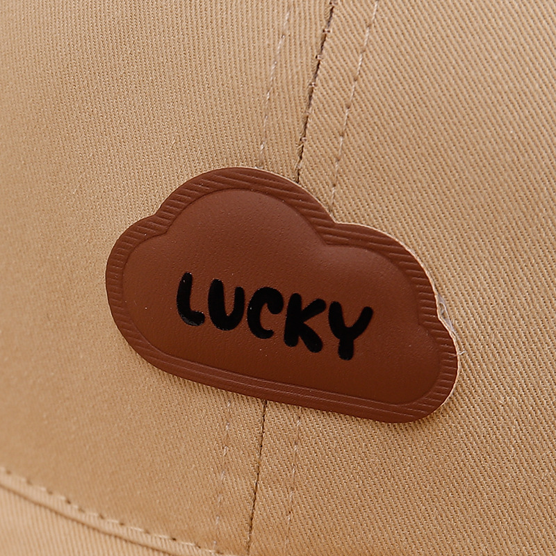 Sombrero de bebé primavera y otoño sombrero de béisbol masculino sombrero de protección solar sombrero deportivo sombrero de brida suave para niños adorable marea súper lindo