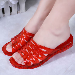 ˮ������ЬŮ�Ĺ�����Ь�Ҿ��҃����и�ԡ��ƽ�͸���ܛ���{��ЬŮ