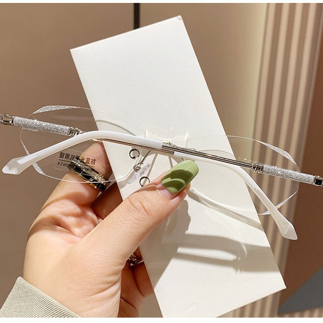 New Edge-Cut Fashion Starlight Fine Glitter Anti-Blue Light Reading Glasses Douyin Popular Anti-Blue Light Edge Women's Makeup Mirror Wholesale New Edge-Cut Fashion Starlight Fine Glitter Anti-Blue Light Reading Glasses Douyin Popular Anti-Blue Light Edge Women's Makeup Mirror Wholesale