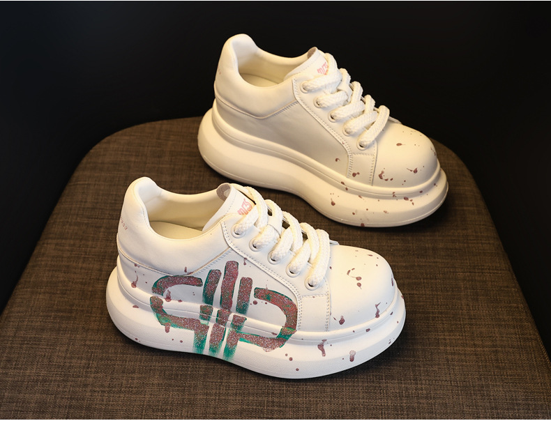 Giày sneaker nữ đế dày tăng chiều cao phong cách graffiti trắng hồng — Trắng hồng chi tiết 5