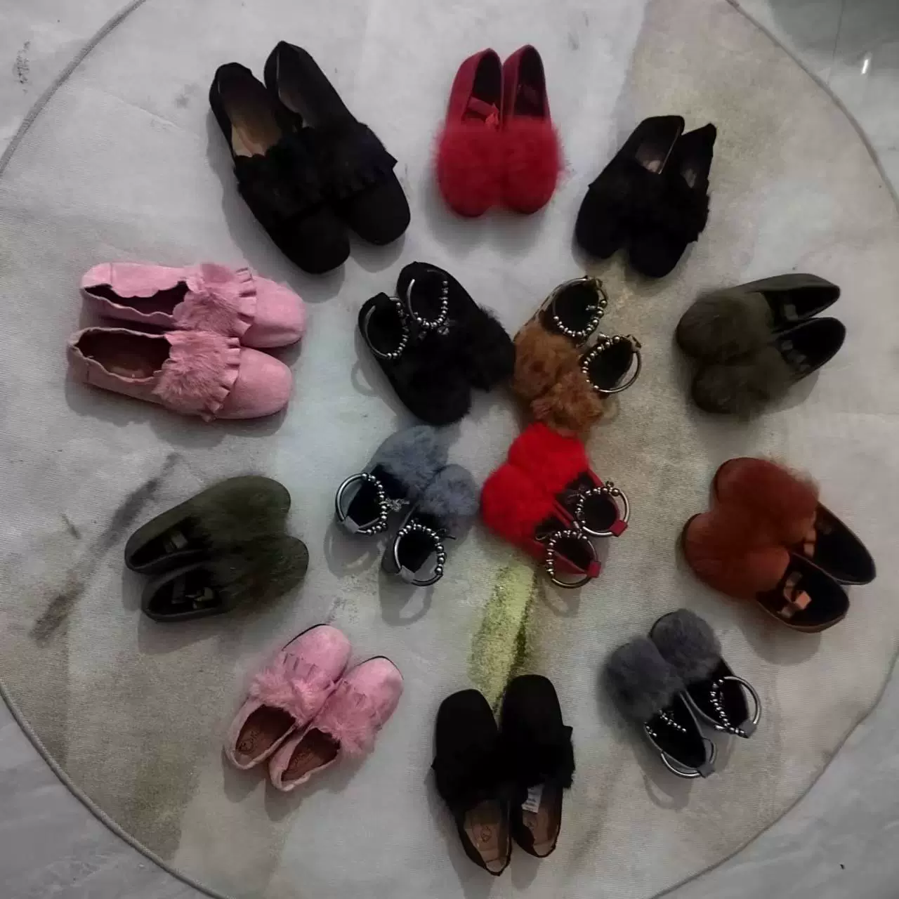Новинка 2025 года, меховая обувь, самая популярная подходящая обувь-бини на плоской подошве, повседневная нескользящая мягкая подошва, большие размеры