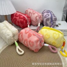 跨境新款爱心洗漱收纳包化妆包高颜值大容量学生收纳笔袋厂家现货