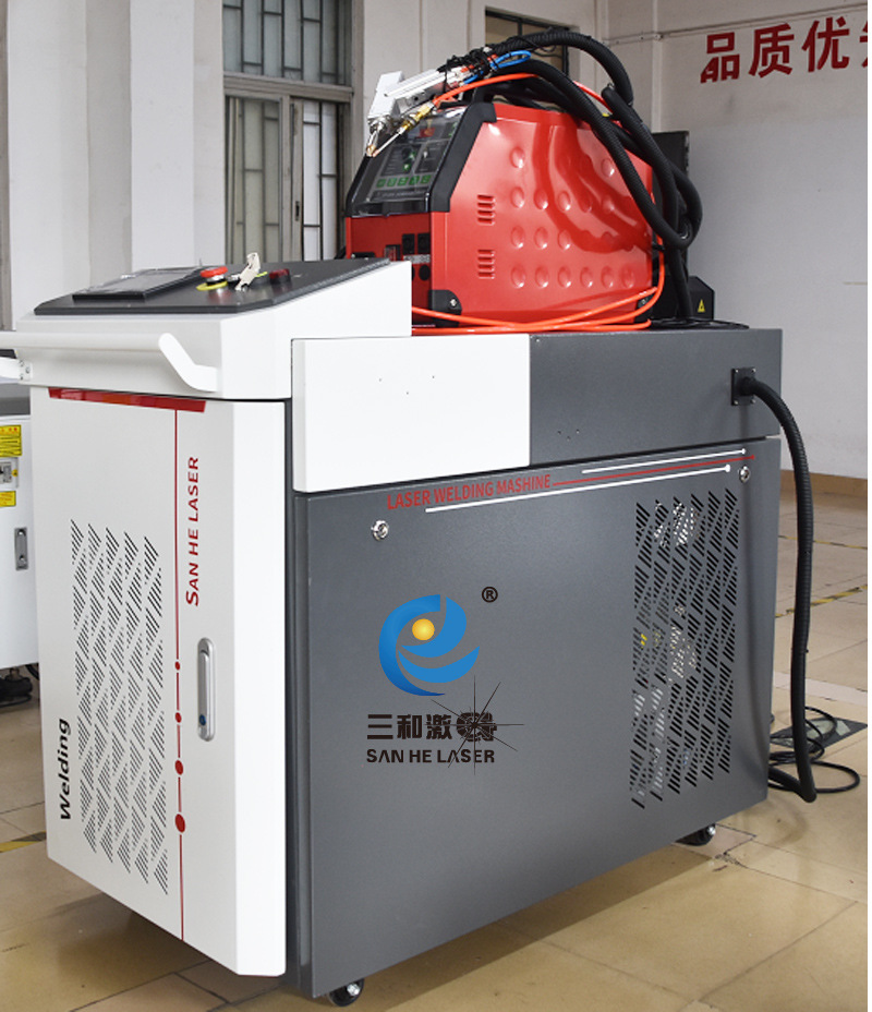 手持式激光焊接机 五金件激光焊接机 手持式光纤激光器焊接机