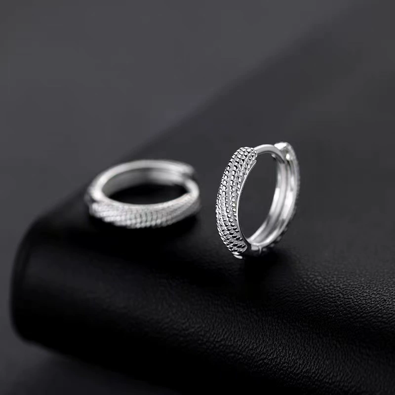 Серебряная игла с хвостиком, маленькие дизайнерские серьги, проба серебра 925, стиль легкой роскоши, высокое качество