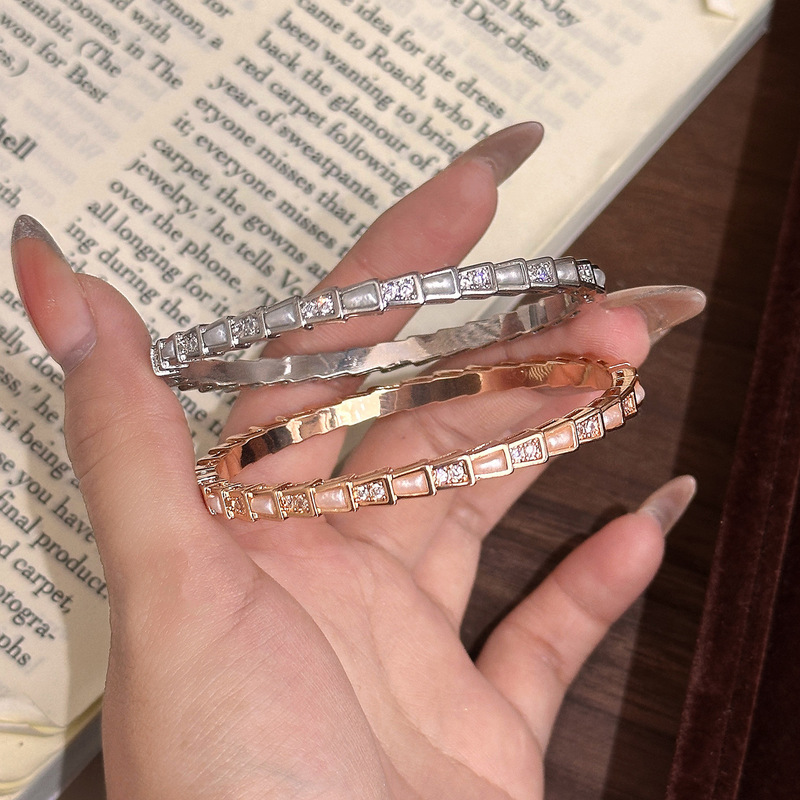Popular Seiko Edition Fritillaria Bamboo Snake Bone Bracelet Light Luxury Design Snake-Shaped Bracelet New Style