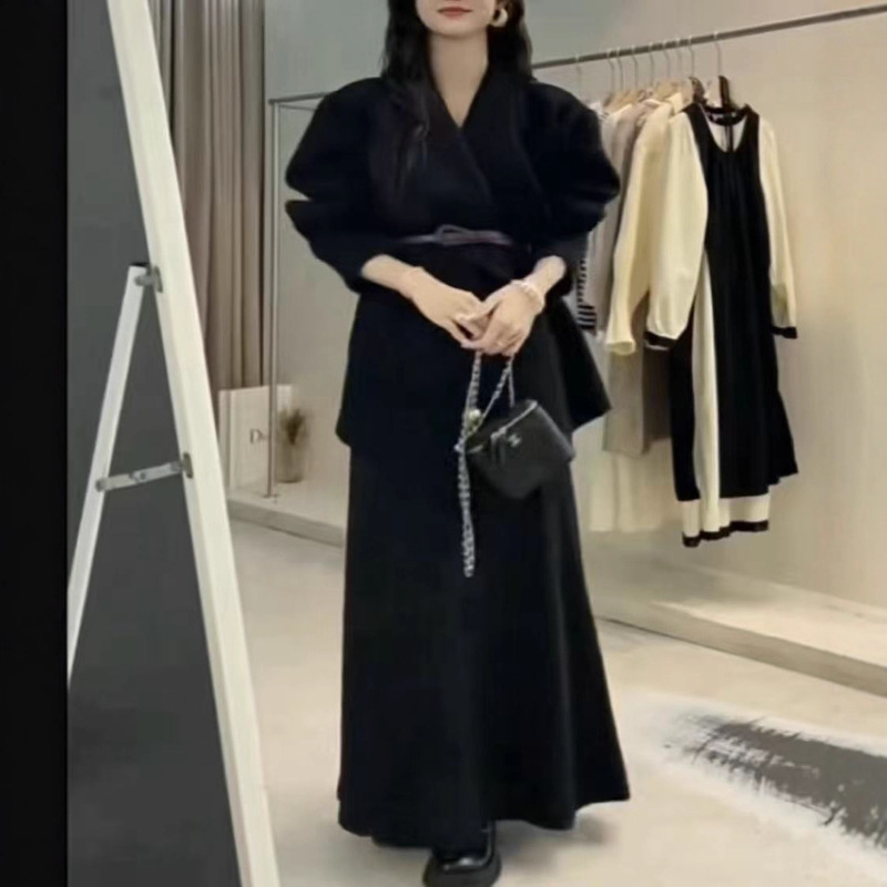 PH59830大爱美依缘2025秋冬新款黑色收腰毛衣外套半身裙洋气显瘦|undefined