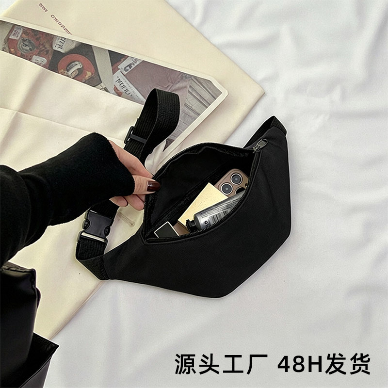 New in stock, large-capacity waist bag, solid color, simple commuter crossbody bag, niche portable shoulder bag, direct from the manufacturer
