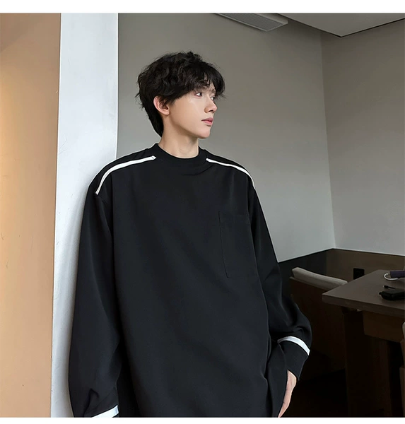 Black T581