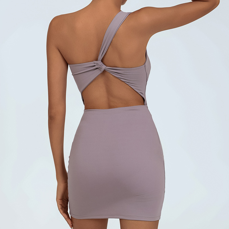 Vesta deportiva transfronteriza con almohadilla de pecho un solo hombro desnudo sensación de piel de yoga rápido seco acondicionamiento físico de belleza de espalda falda de tenis anti-luz