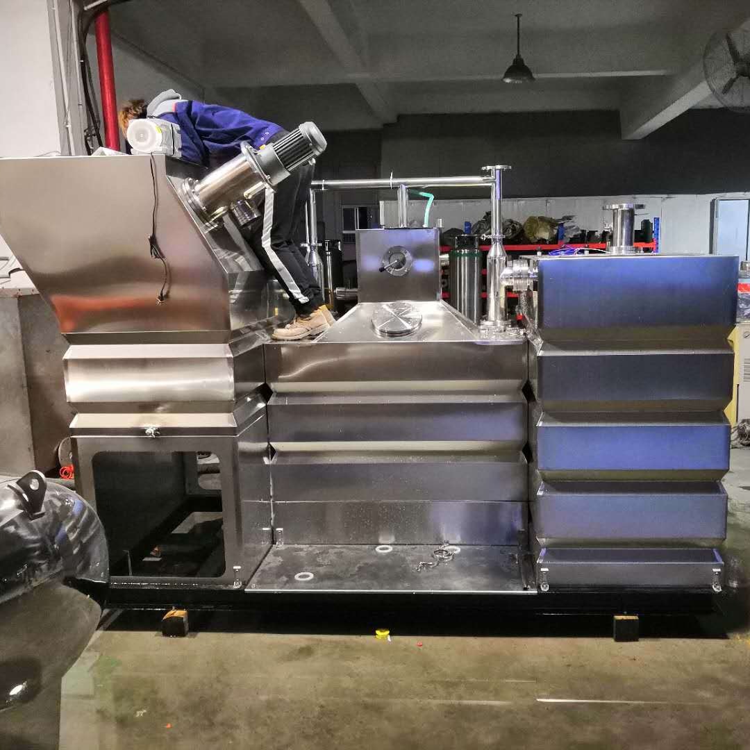 厂家销售油水分离器，不锈钢折边。支持非标尺寸