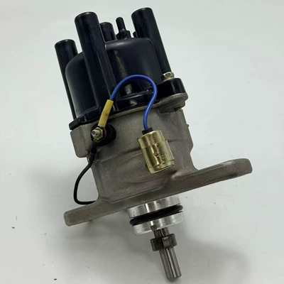 Manufacturer supplies Distributor