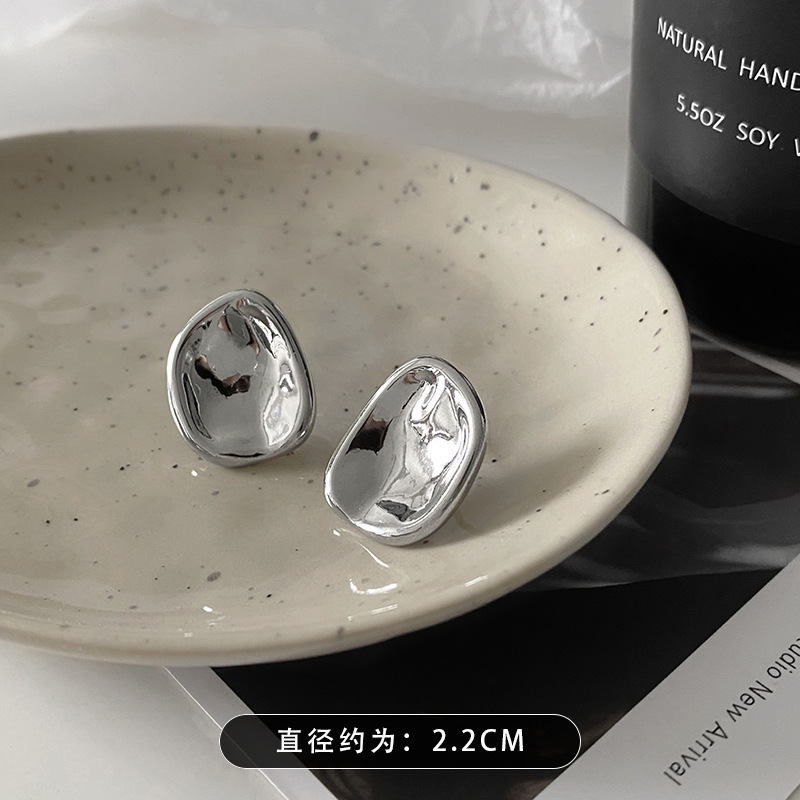 Aguja de plata diamantes geométricos aretes de perlas redondos ligeros de lujo de alta calidad pernos de orejas de estilo francés temperamento femenino orejas de nicho mayorista image 53