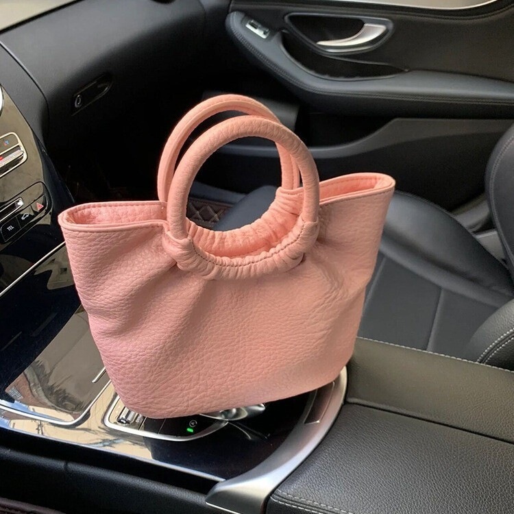 Clearance Sale - Unique Design Retro Handbag for Women, Korean Style, Versatile and Fashionable Soft Shoulder and Crossbody Bag Clearance Sale - Unique Design Retro Handbag for Women, Korean Style, Versatile and Fashionable Soft Shoulder and Crossbody Bag
