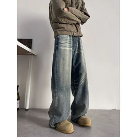 男式休闲裤;男式T恤;男式牛仔裤