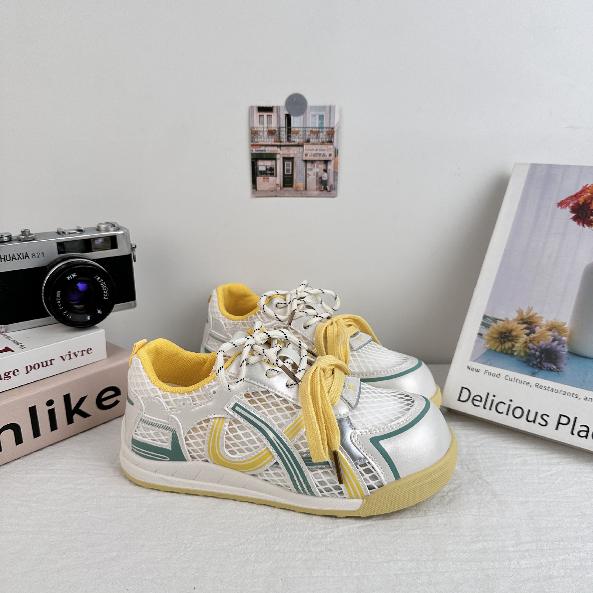 A9924 zapatos de suela gruesa para mujeres 2025 nuevos innes de cabeza redonda explosión de nicho casual retro estilo de puerto versátil zapatos de entrenamiento alemán