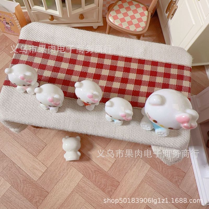 【独】迷你小鼻嘎KT猫坐姿立体公仔树脂配件挂件DIY场景捏捏配饰|undefined