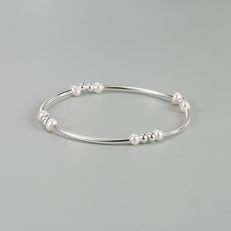 Fashion Circle Silver Pearl Bangle 1 Piece display picture 1