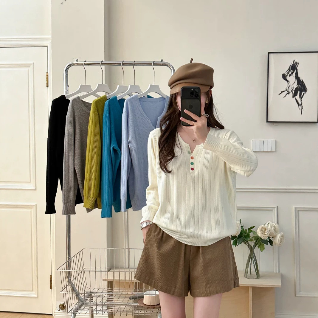 Plus Size Women's Fashion Colorful Button Slimming V-Neck Knit Sweater Autumn Versatile Pullover Sweater 032668