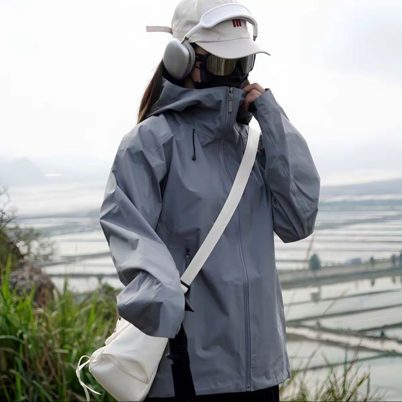 Cross-Border Niaojia Same Style Men's and Women's New Alternative Beta Outdoor Hardshell Hooded Windproof Waterproof Jacket Wholesale Cross-Border Niaojia Same Style Men's and Women's New Alternative Beta Outdoor Hardshell Hooded Windproof Waterproof Jacket Wholesale