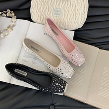 2024�¿�ٴ�ͨ��ưЬ��ʽ�߼��н��ٷ��^һ�_�Ń����߆�ЬŮЬ��