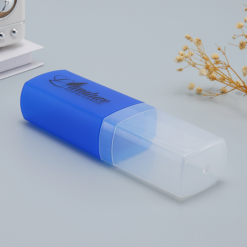 Aoi's Innovative Small Square Plastic Pen Holder and Glasses Case Features a Simple and Elegant Design, with Customizable Colors Aoi's Innovative Small Square Plastic Pen Holder and Glasses Case Features a Simple and Elegant Design, with Customizable Colors