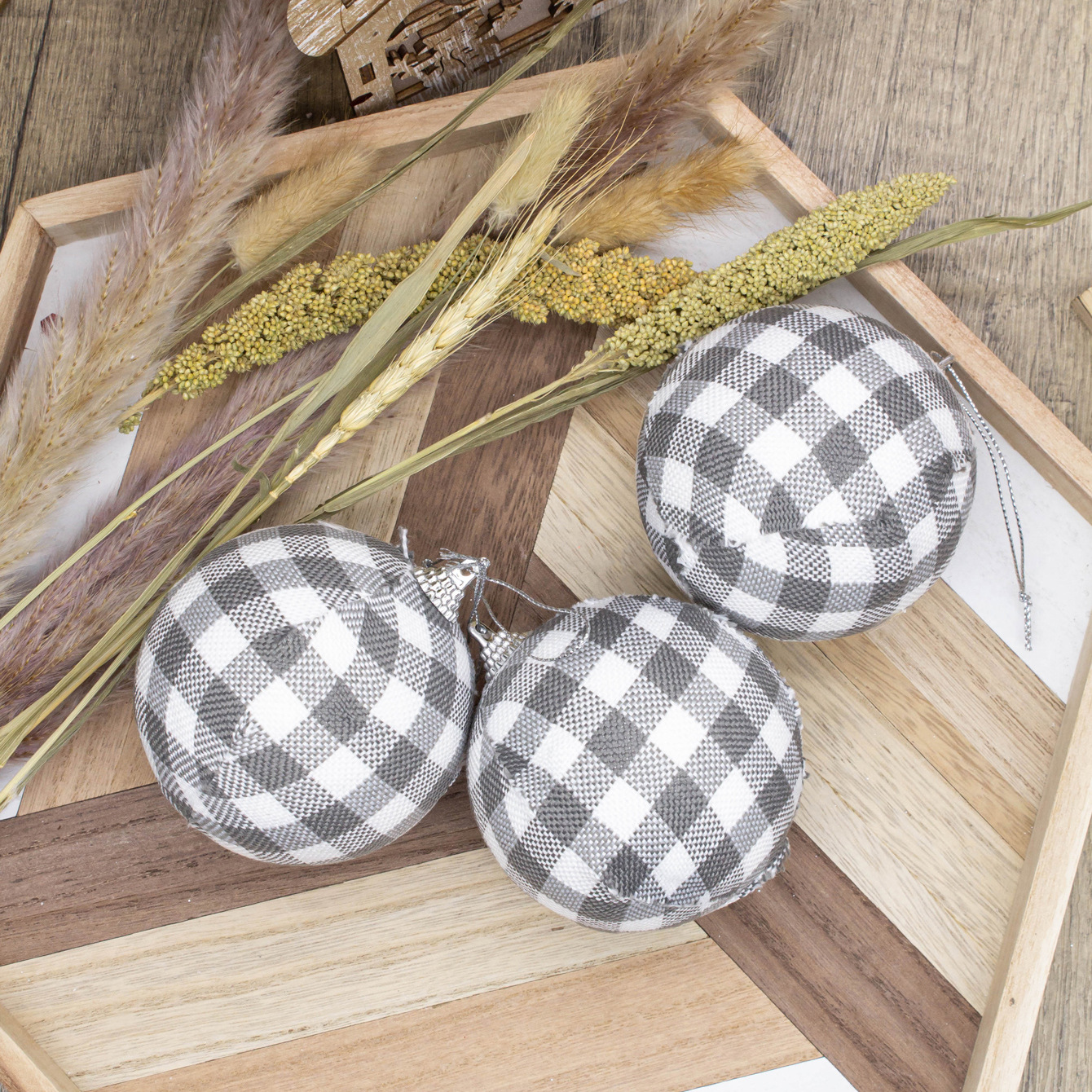 En stock suministros de decoración de Navidad celosía árbol de Navidad colgante tela de espuma traje de bola de Navidad 8m3/6 unids