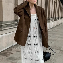 �W��Ůʿ����Ƥ���b�A���ﶬ���羳���R�d�͹����e����Ů�����n��