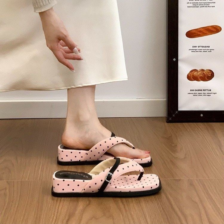 Punto de onda blanca cuadrada pendiente de tacones de flip flops de fondo grueso para mujeres 2026 nuevos zapatillas pequeñas de altura francesa image 3