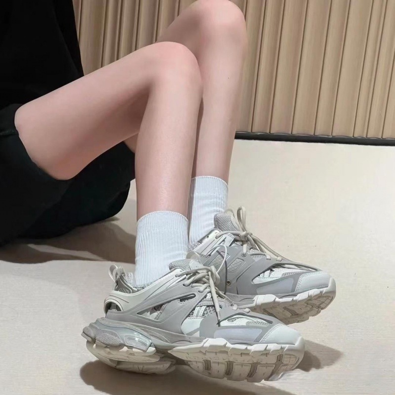 Wholesale pure original Putian high version Paris track 3.0 men's and women's thick-soled dad shoes, couple's height-increasing sneakers