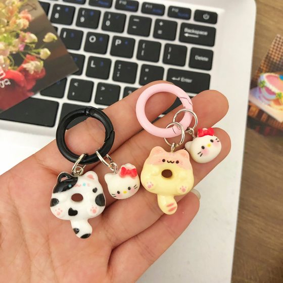 Original Cute Cartoon Siamese Kitten Circle Buckle KTins Wind Keychain Schoolbag Headset Pendant Student Hanging