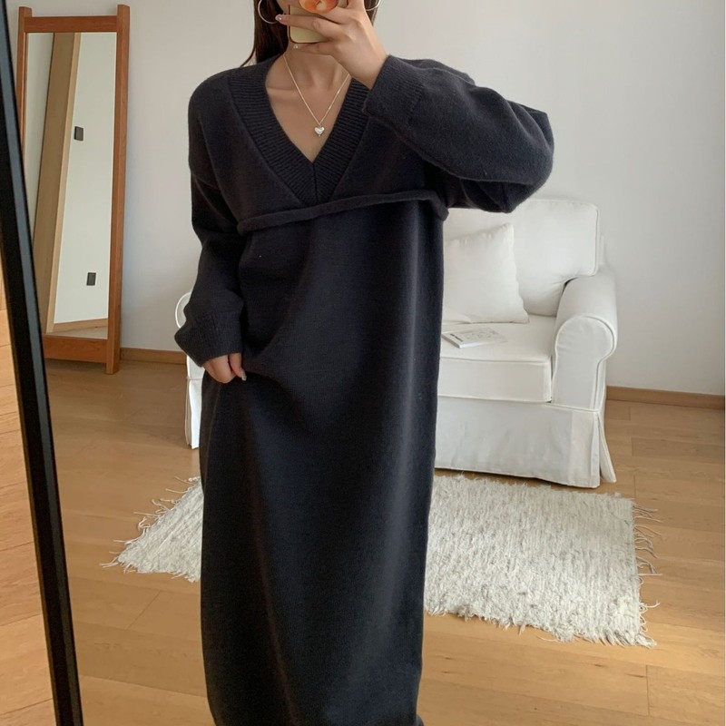 假两件针织连衣裙女2025秋冬法式v领收腰长款毛衣裙内搭打底裙厚|undefined