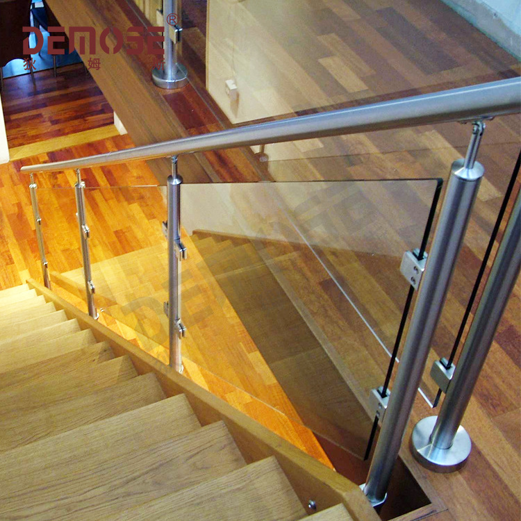 厂家直接供应便宜 楼梯栏杆 不锈钢扶手立柱护栏家庭