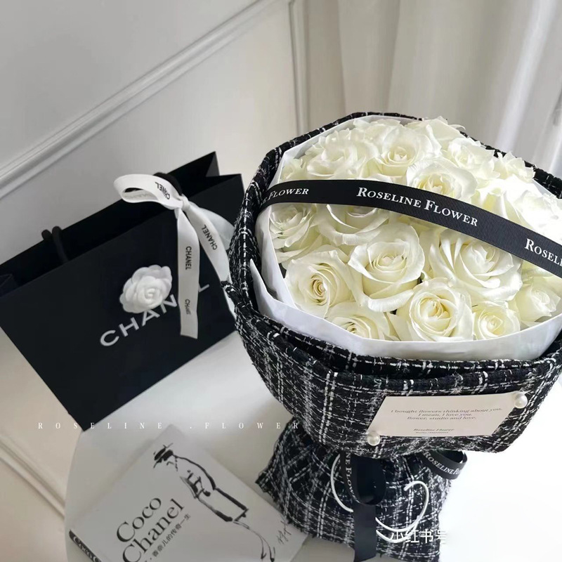 Ramo redondo que forma pieza estilo Chanel tela papel de embalaje flor material ruso arreglo floral artefacto creativo