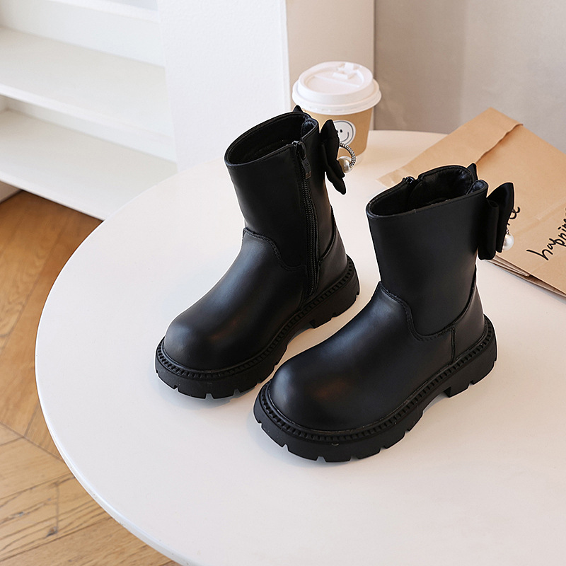 Black cotton boots