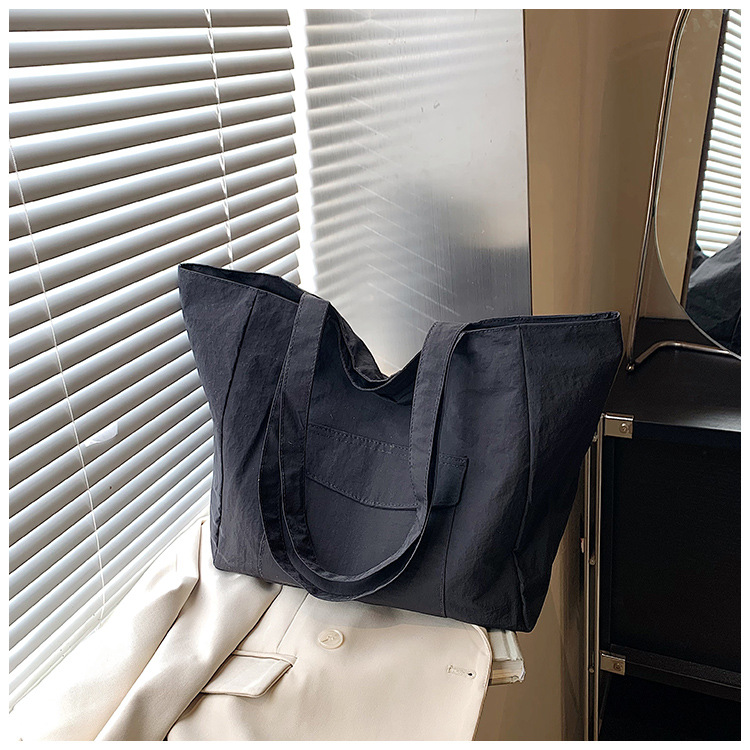 Cross-border laid-back style nylon bag for women 2025 new casual large-capacity shopping handbag, simple and lightweight single-shoulder bag undefined