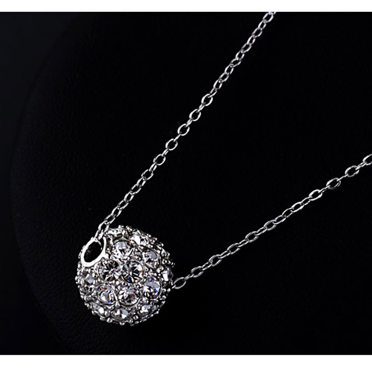 ����ʱ�о����ɫ�µ���ˮ��ת��������Ů�ٴ���Զ̿�����133235