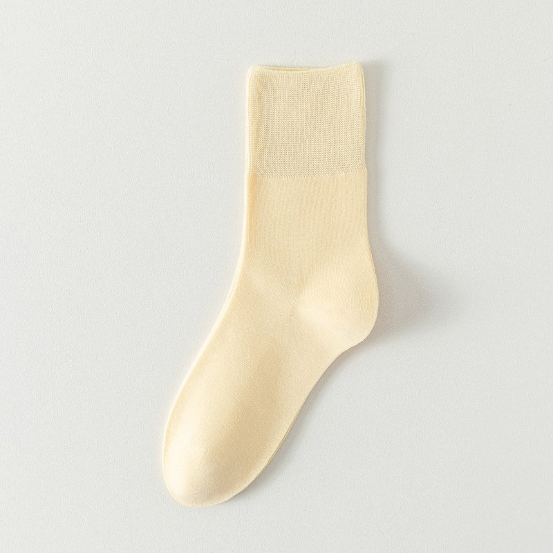 Calcetines de algodón de color sólido para mujeres todo en uno sin hueso cabeza de embalaje independiente para mujeres calcetines de verano transpirables