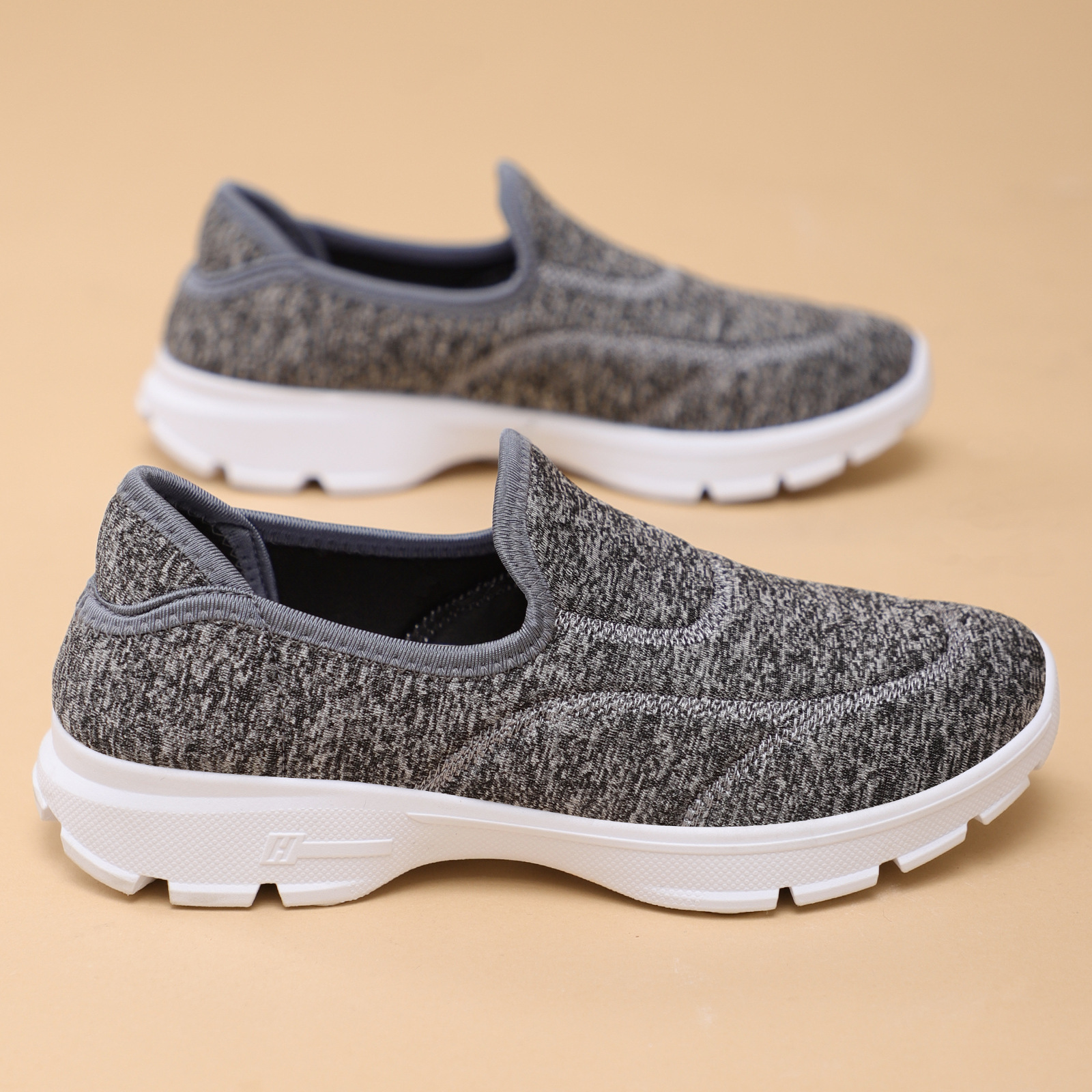 Zapatos de primavera para mujer, zapatos informales de talla grande, zapatos ligeros y cómodos, zapatos sin cordones de suela blanda para parejas, zapatos de mujer talla 44