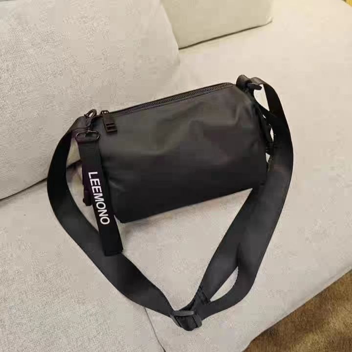 New simple and stylish waterproof shoulder bag, casual and versatile for men and women, trendy fashion crossbody bag B6