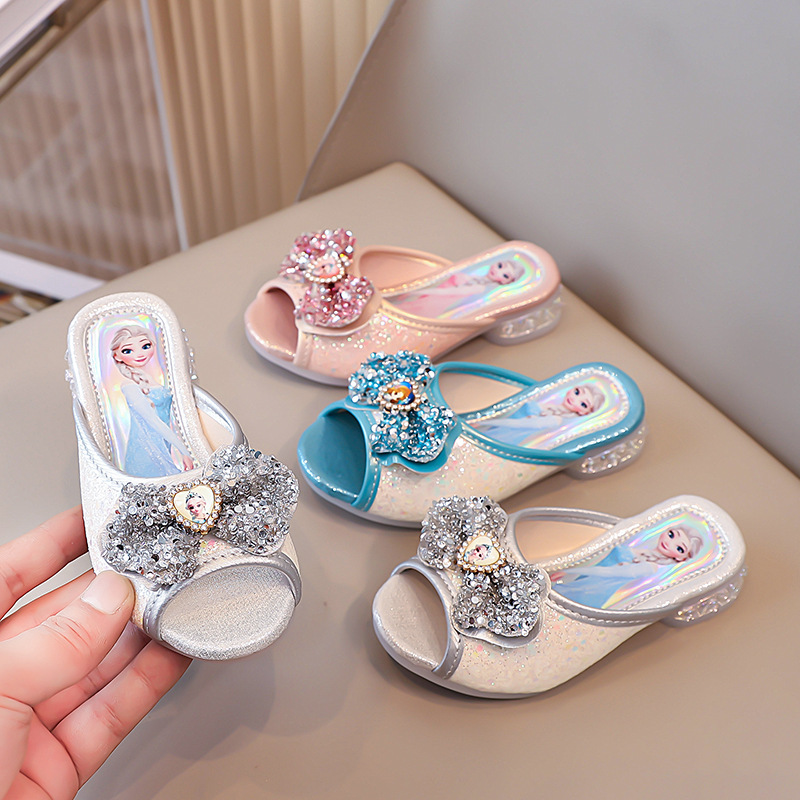 Girls' Sandals Elsa Princess Shoes 2026 Summer New Style for Older Children, Low-Heeled Children's Shoes, Slip-On Sandals Girls' Sandals Elsa Princess Shoes 2026 Summer New Style for Older Children, Low-Heeled Children's Shoes, Slip-On Sandals