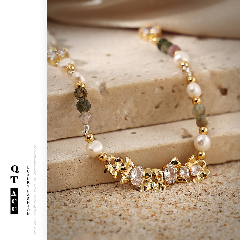 Fashionable elegant sophisticated design organic pendant pearl with…