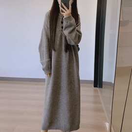 慵懒风气质宽松针织连衣裙女装秋冬新款时尚连帽高级休闲过膝裙子