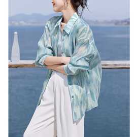 2025夏季防晒衬衣女新款简约百搭印花设计感宽松长袖休闲衬衫女潮