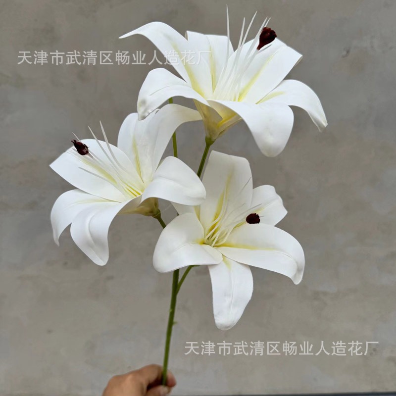Flores artificiales blancas al por mayor para bodas, decoraciones de flores falsas, accesorios para techos de hoteles, flores artificiales blancas para celebraciones de bodas en salones de boda. image 4