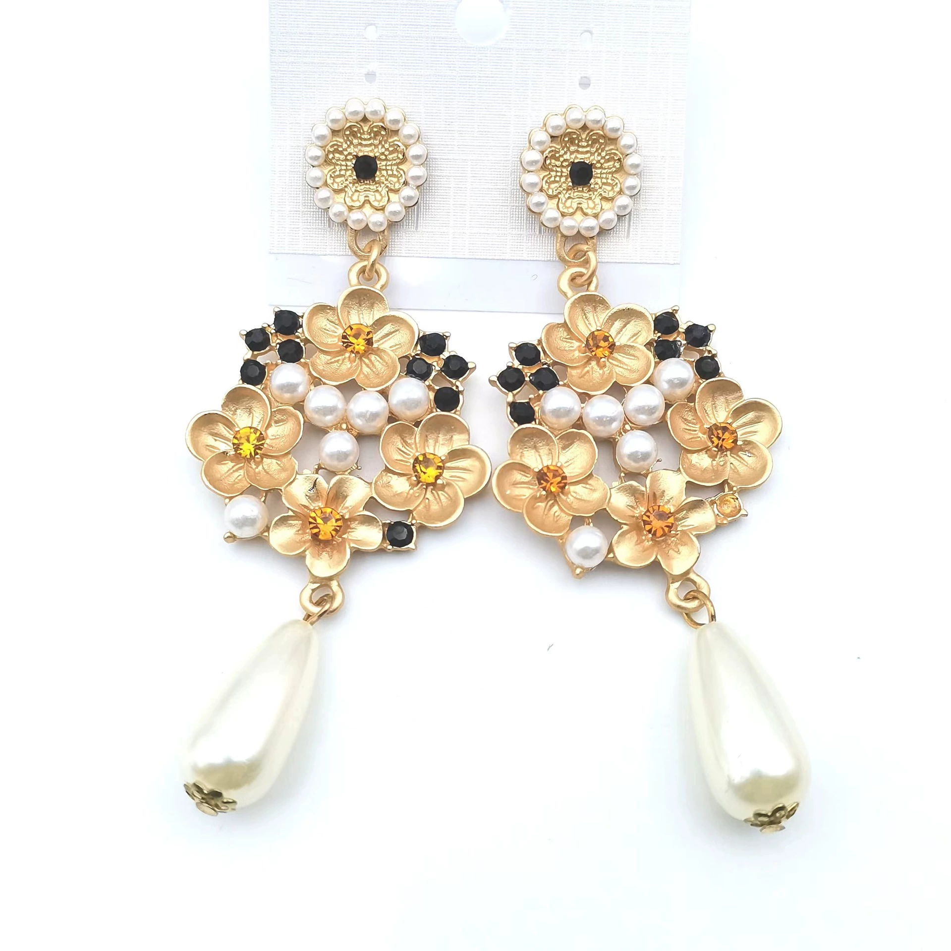 Fashionable metal retro fresh long earrings from pearl, European style, flowered