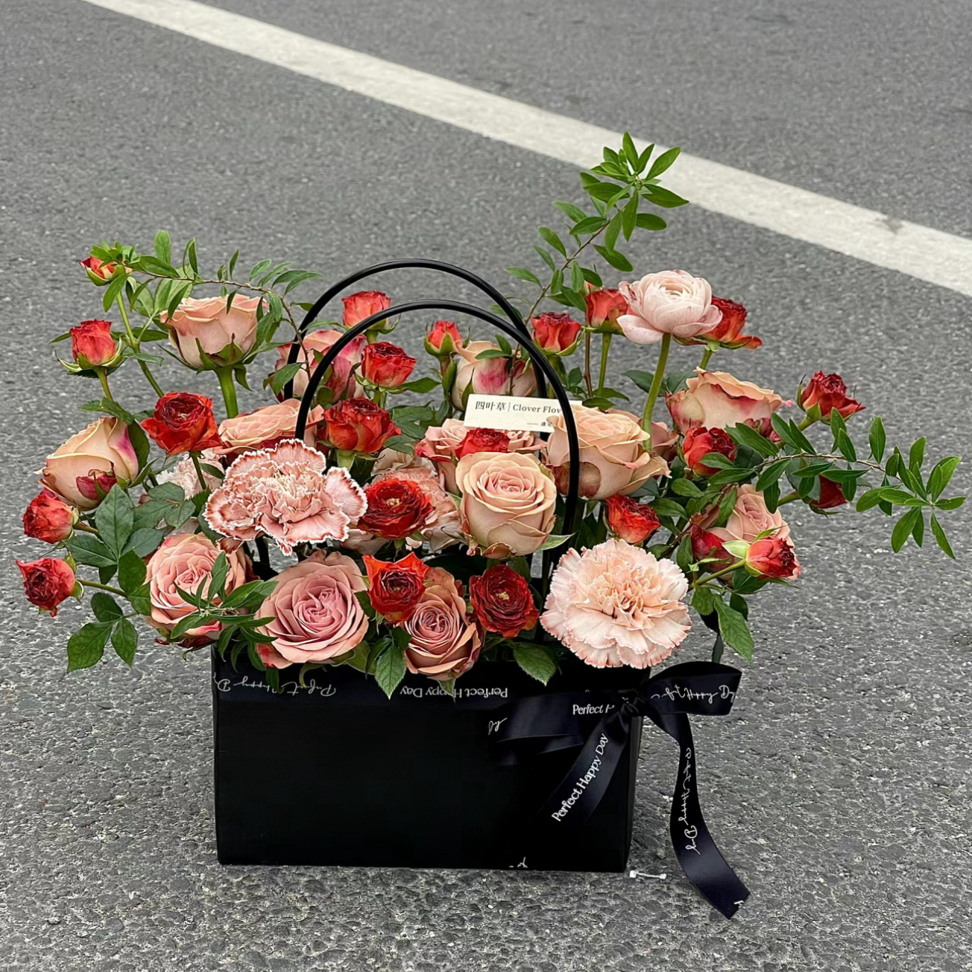 520情人节母亲节鲜花花束防水手提袋生日花篮插画盒送男友女友花