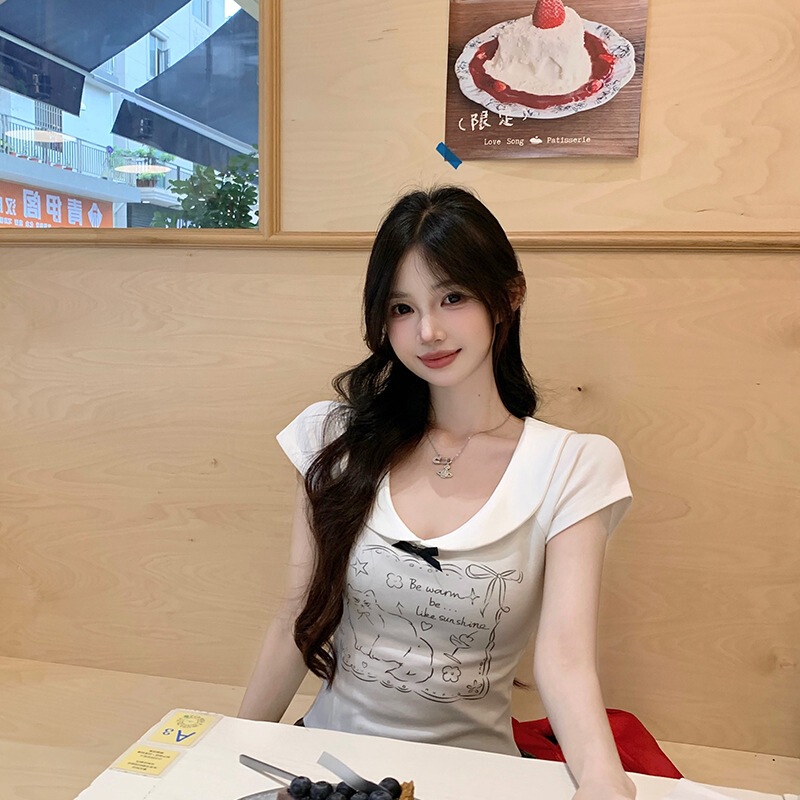 綿の趣味のアニメのプリントの子供の襟の半袖のtシャツの女性の夏の新型は年齢を減らして明らかに痩せています。|undefined
