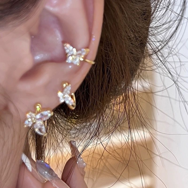 Butterfly Ear Cuff With Diamond Studs Non-piercing Clip Earrings_voghion.com