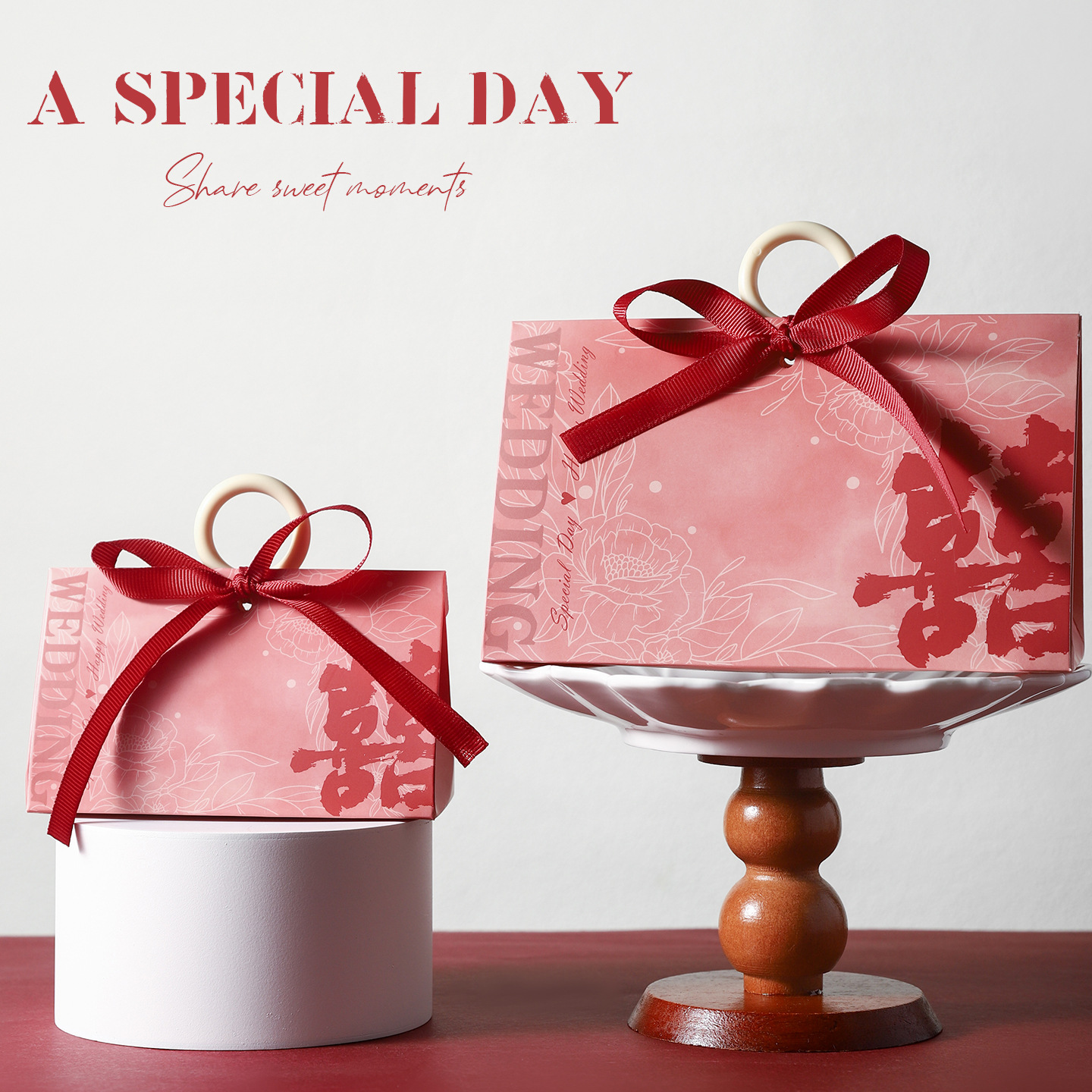 2505 horizontal red + ribbon + ring