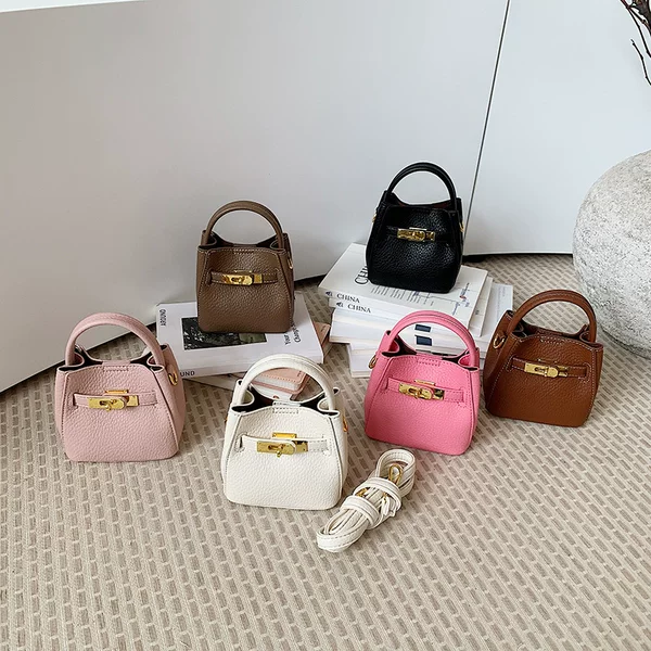 Foreign Order Niche Retro Bucket Bag for Women 2026 New Spring/Summer Shoulder Handbag with a High-End Feel Children's Crossbody Bag